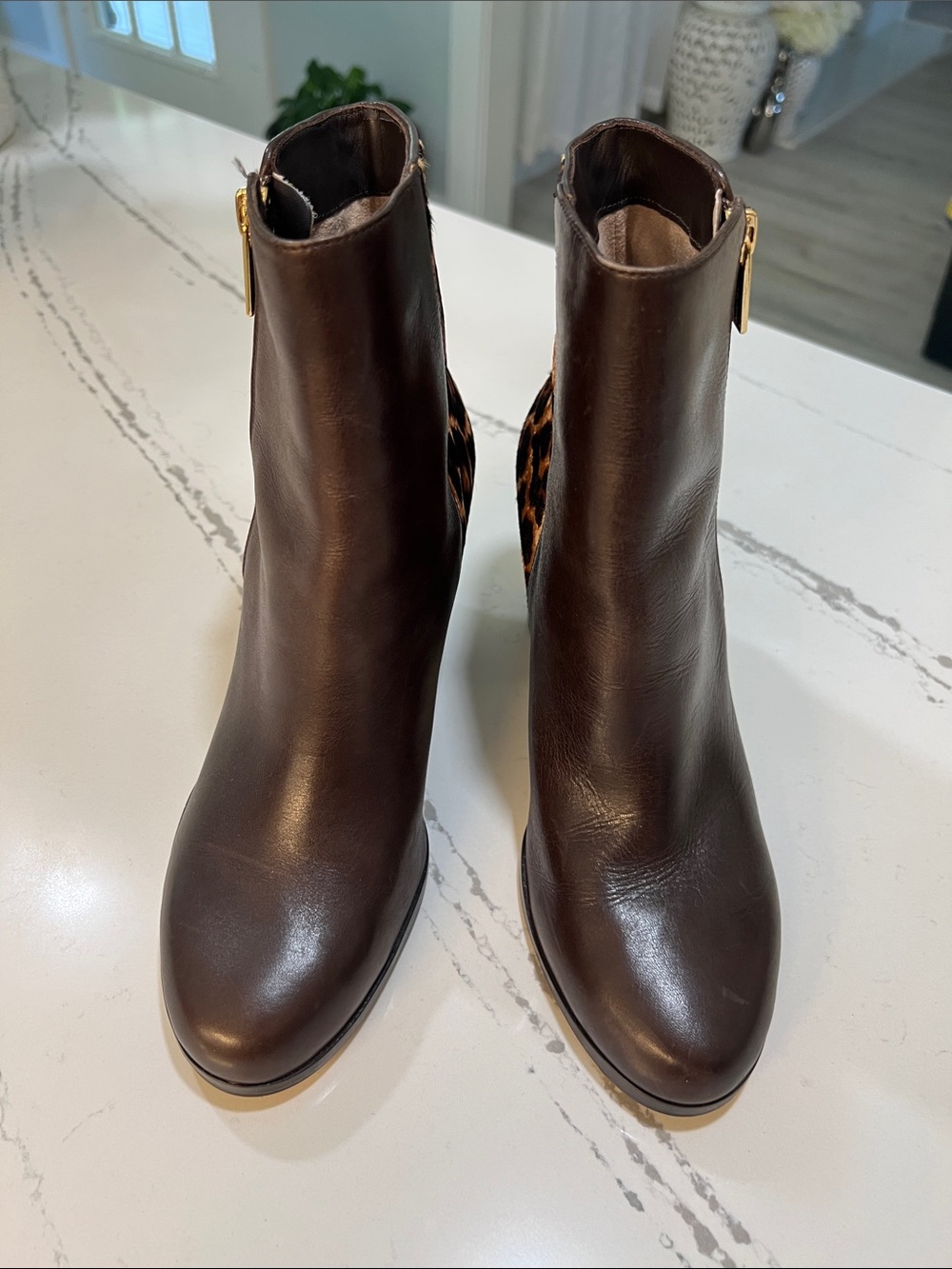 Michael Kors Brown Leather Ankle Boots with Leopard-Print Heel Panel size W 7.5 - Picture 10 of 15
